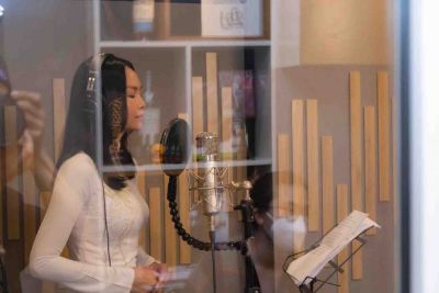 50 nghệ sĩ, ca sĩ diễn viên thu âm và ghi hình Đạo ca – Phật giáo Việt Nam