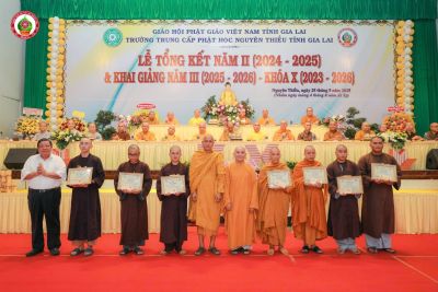 Gia Lai: Trường Trung cấp Phật học Nguyên Thiều tổng kết năm II và khai giảng năm III khóa X