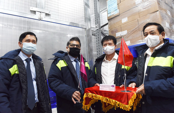 Việt Nam nhận gần 288.000 liều vaccine Covid-19 hãng AstraZeneca