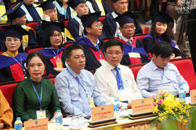 Đại biểu tham dự