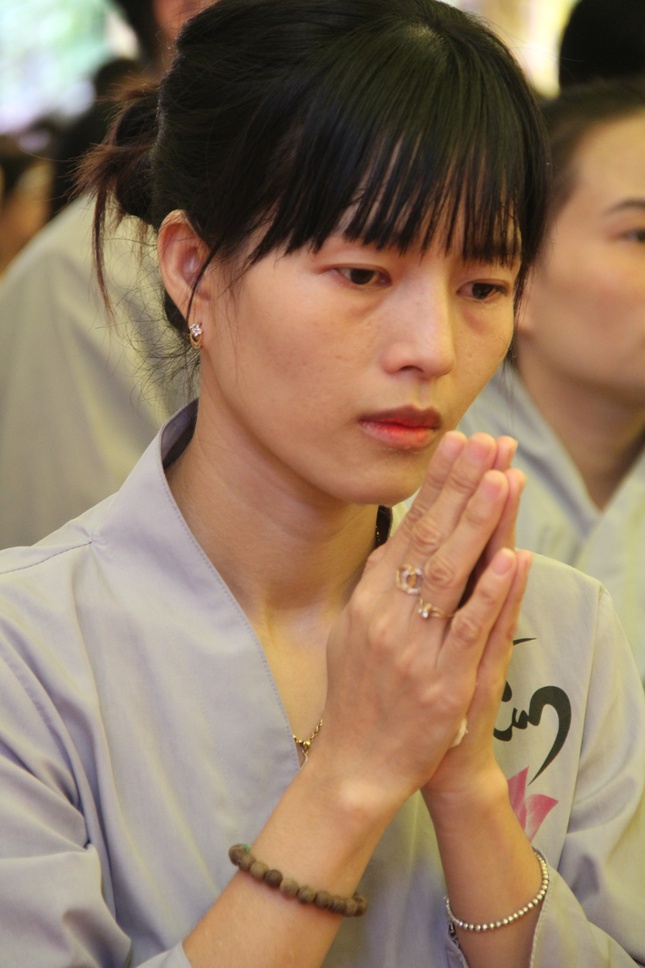 Thành tâm hướng về người đã khuất