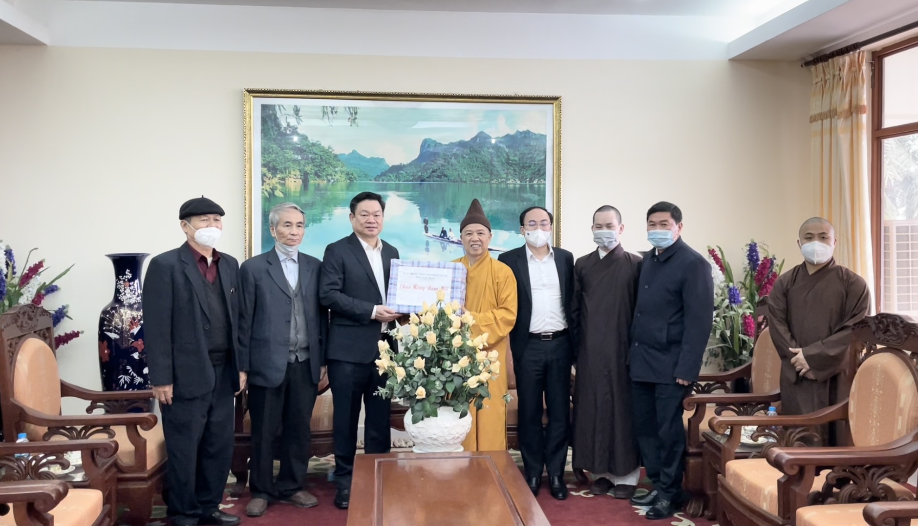 Ban Trị sự Phật giáo tỉnh Bắc Kạn chúc tết Tỉnh uỷ, UBND tỉnh