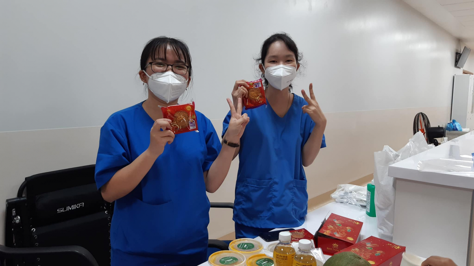 Trung thu đến sớm tại bệnh viện dã chiến điều trị bệnh nhân covid-19