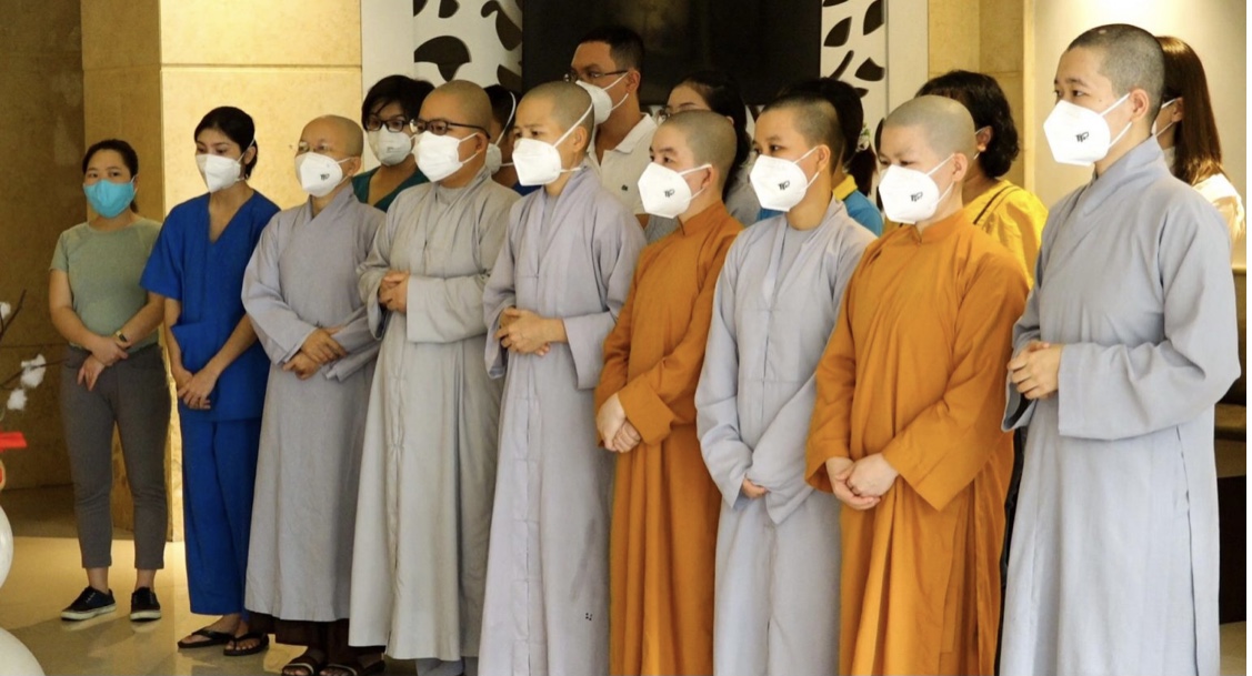 TP.HCM: Đón tình nguyện viên tôn giáo kết thúc đợt tham gia phòng, chống dịch tại các Bệnh viện Hồi sức Covid-19