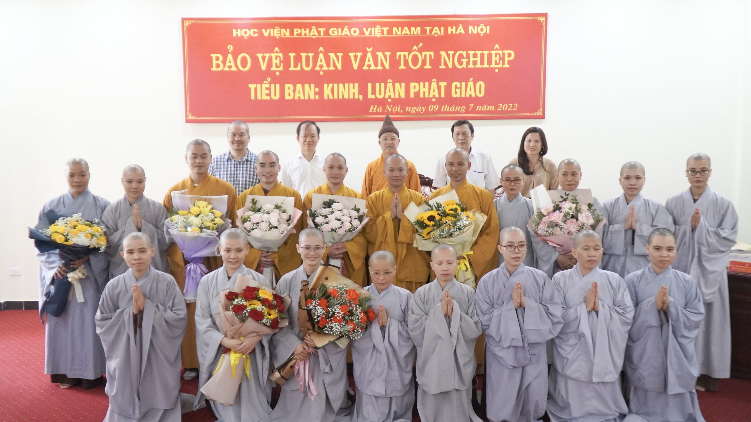 20 Tăng Ni sinh xuất sắc bảo vệ Luận văn Tốt nghiệp hệ Cử nhân Phật học tại Học viện Phật giáo Hà Nội