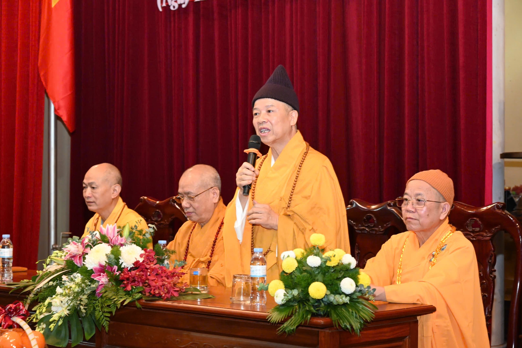 Trường hạ Sóc Thiên Vương (Học viện PGVN tại Hà Nội) tạ pháp khóa an cư kết hạ