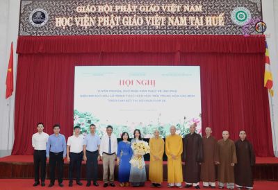 Học viện PGVN tại Huế: Hội nghị tuyên truyền, phổ biến kiến thức về ứng phó biến đổi khí hậu đến Tăng Ni sinh