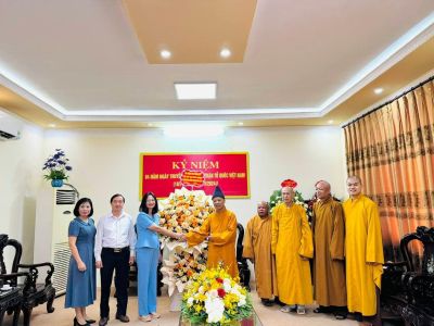 Hà Nam: Hoà thượng Thích Thanh Quyết chúc mừng Uỷ ban MTTQVN tỉnh nhân dịp kỉ niệm 94 năm ngày truyền thống MTTQ Việt Nam