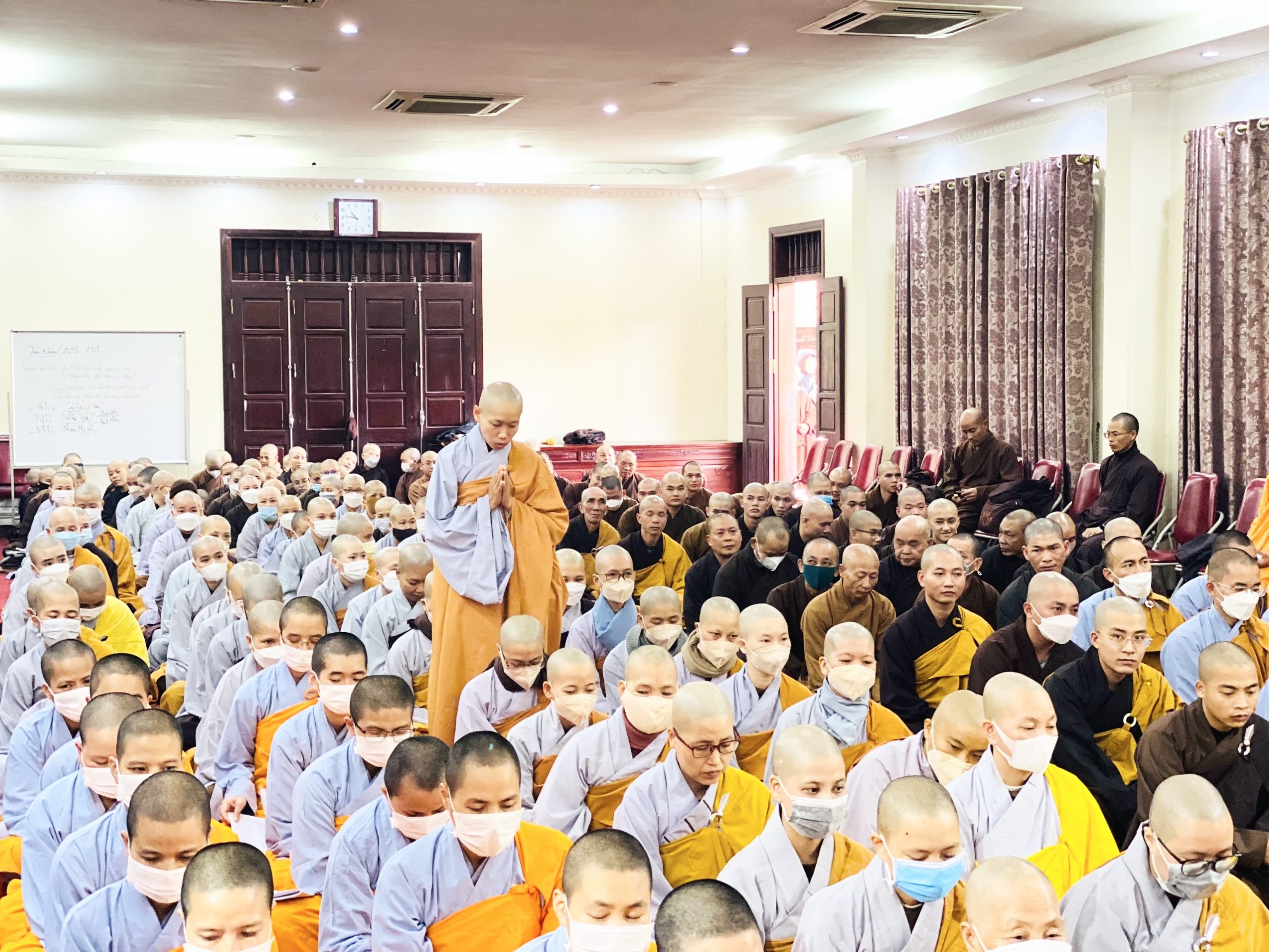 Khảo hạch giới tử cầu thụ giới pháp tại Đại giới đàn Trúc Lâm Tam Tổ lần thứ XI