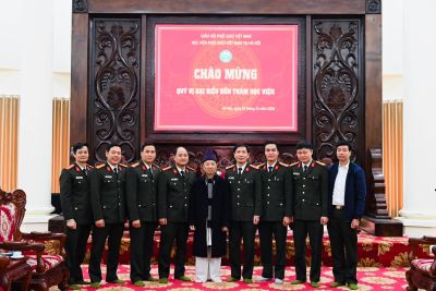 Học viện PGVN Hà Nội:  Đoàn Cán bộ Chiến sĩ Bộ tư lệnh cảnh vệ tới thăm Học viện và chúc sức khoẻ Hoà thượng Thích Thanh Quyết.