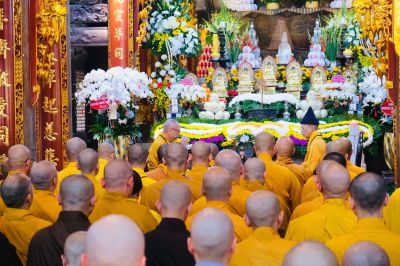 Truyền Bồ tát giới – nét đẹp mừng ngày Phật thành đạo