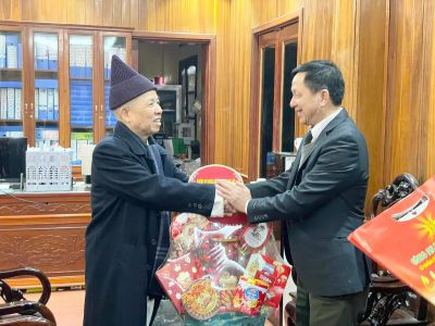 Phòng An ninh nội địa – Công An TP Hà Nội thăm và chúc Tết Hòa thượng Viện trưởng Thích Thanh Quyết