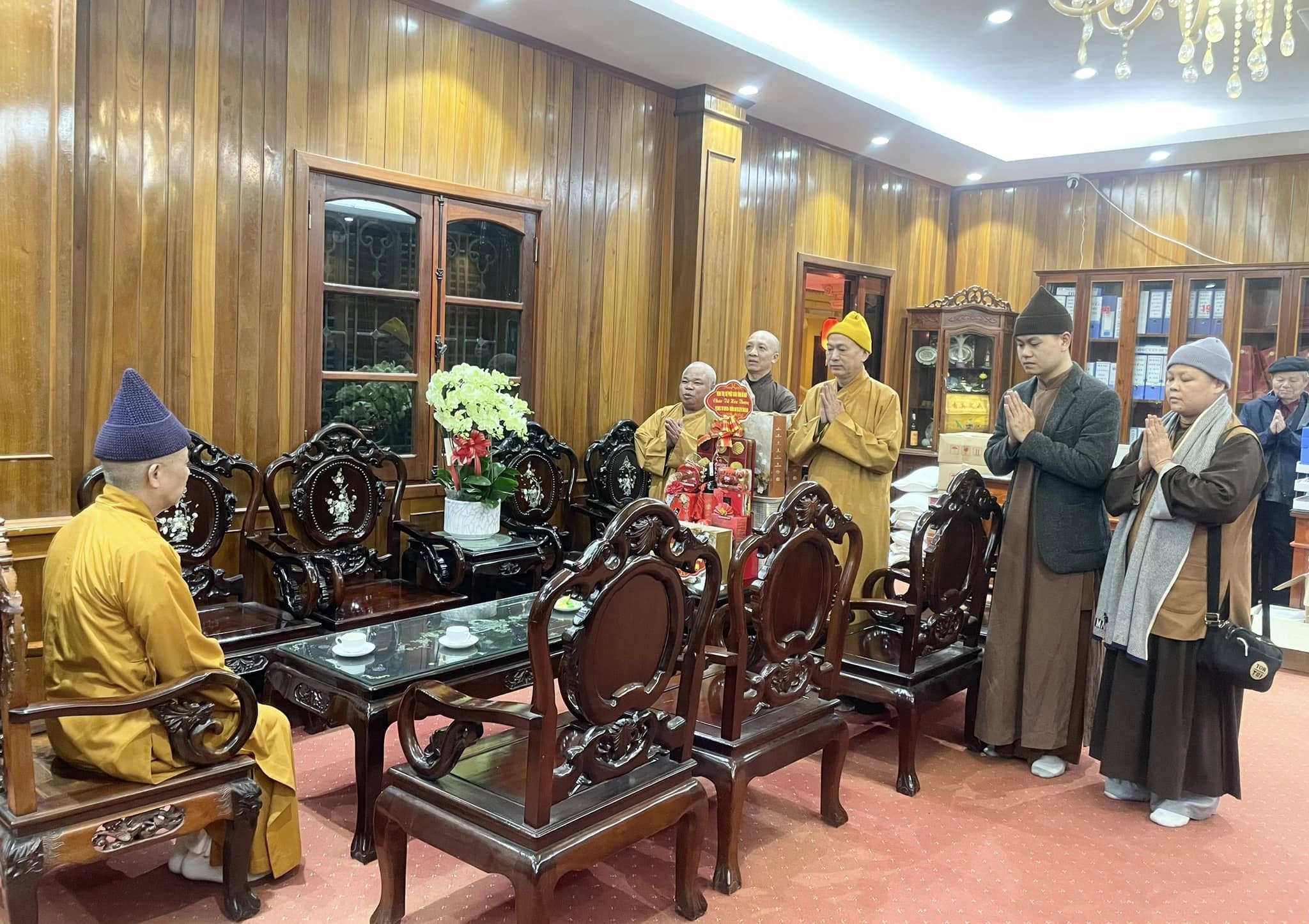 Ban Thường trực Giáo hội Phật giáo tỉnh Hà Nam chúc tết Hòa thượng Viện trưởng