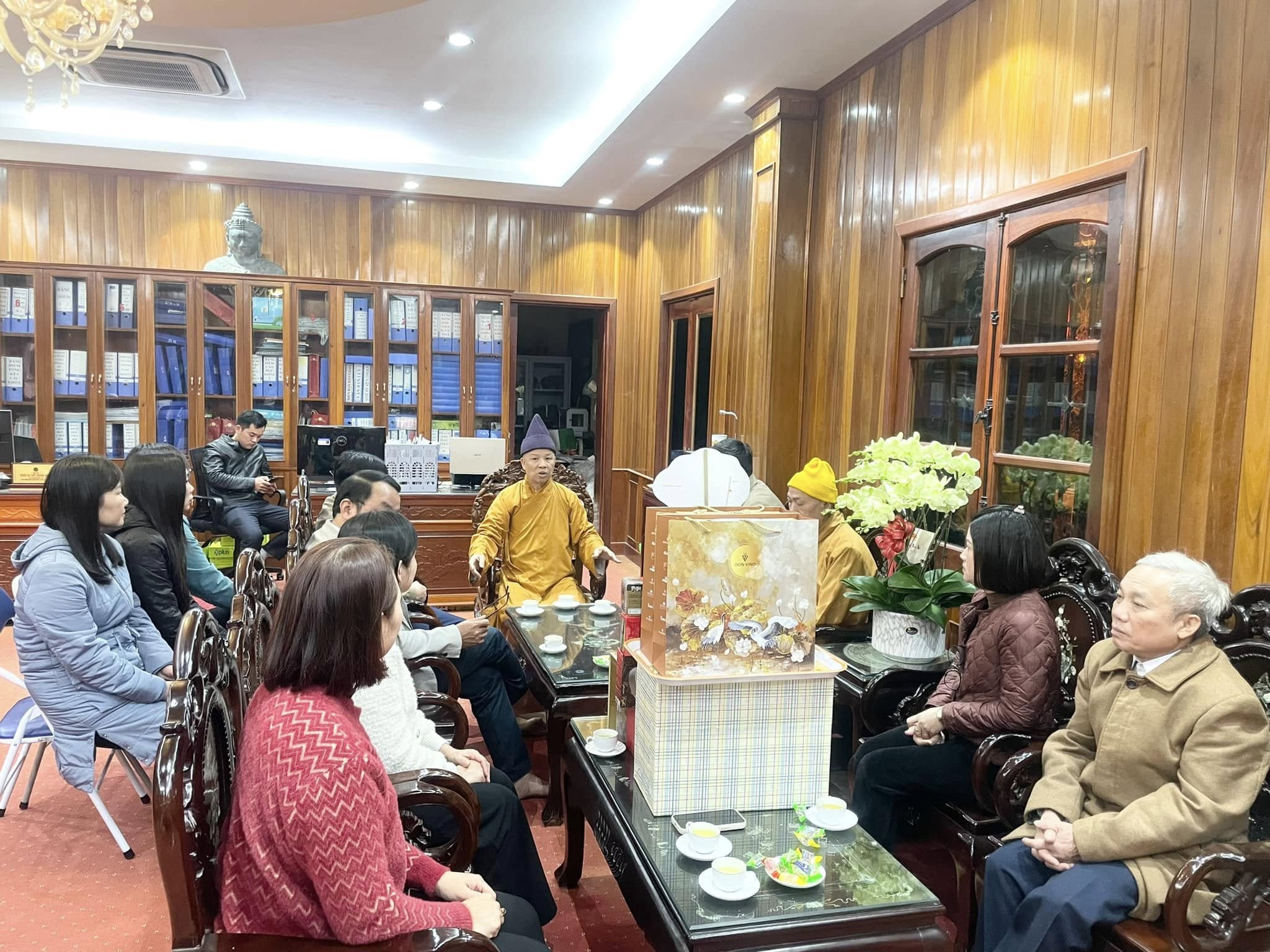 Hà Nội: Tri ân Hoà thượng đã có nhiều đóng góp trong việc từ thiện xã hội, xây dựng thêm nhiều cơ sở hạ tầng và thúc đẩy phát triển du lịch tại xã Phù Linh