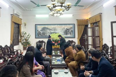 Đoàn lãnh đạo Hội đồng Dân tộc của Quốc hội tới thăm và chúc tết Hoà thượng Viện trưởng Thích Thanh Quyết