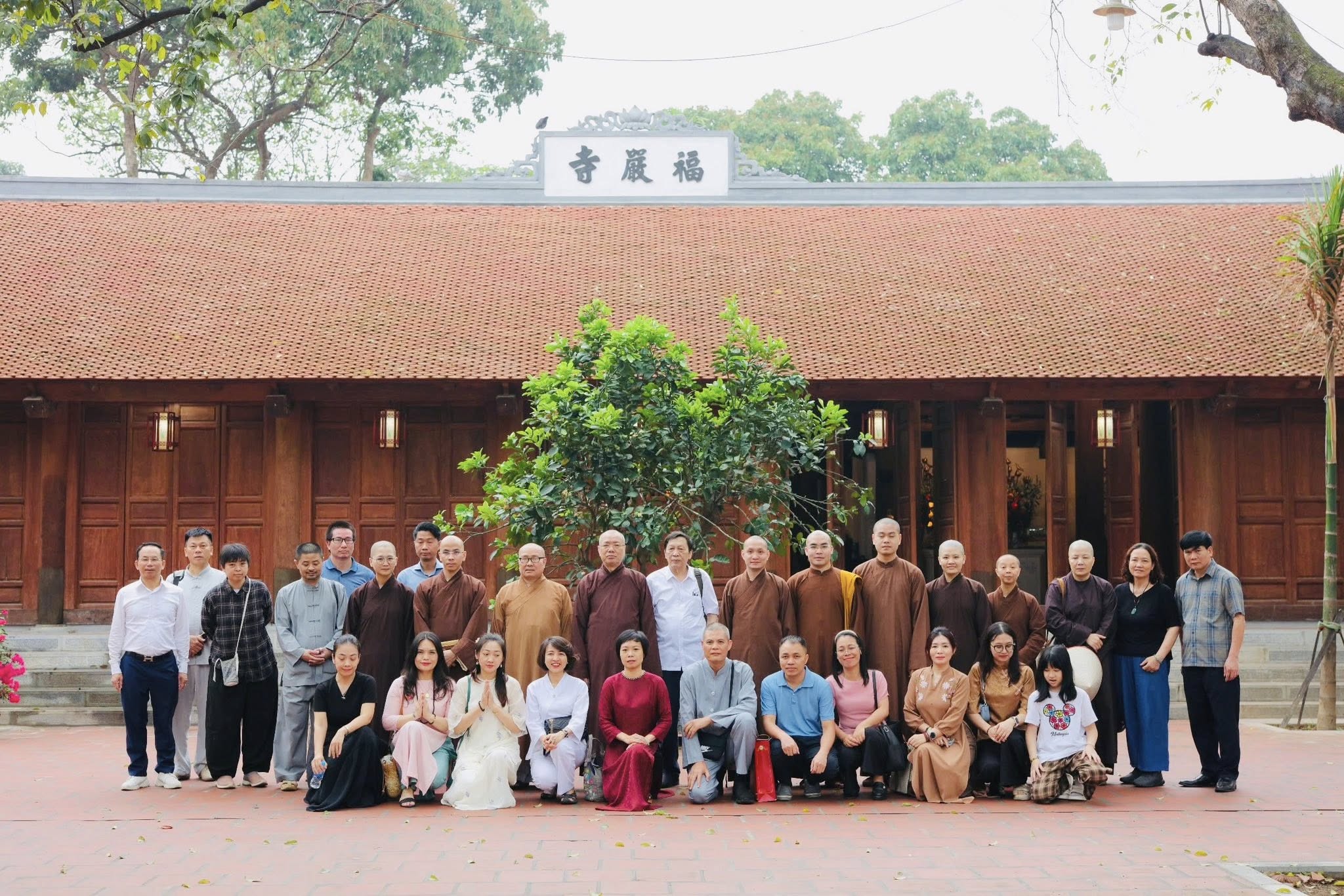 Học viện PGVN tại Hà Nội: CLB Thiện Tri Thức điền dã tại Bắc Ninh và Bắc Giang