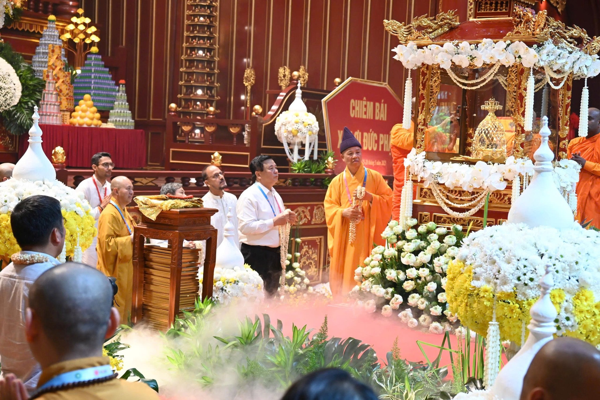 Quảng Ninh: Cung nghinh xá lợi Đức Phật an vị vào Cung Trúc Lâm Yên Tử