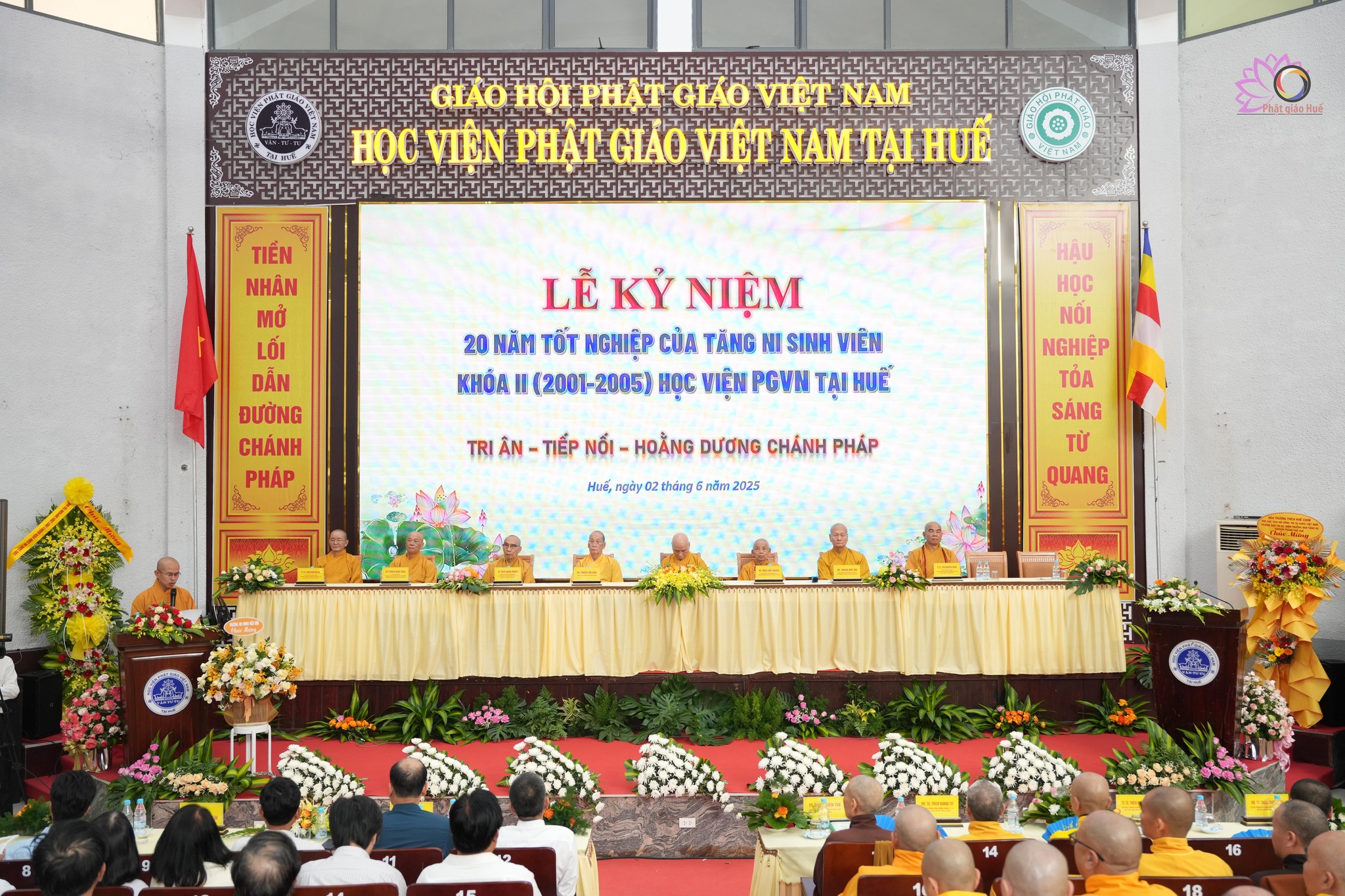 Học viện PGVN tại Huế: Lễ Kỷ niệm 20 tốt nghiệp của tăng ni sinh viên khóa II