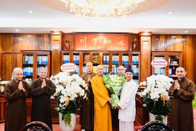 Học viện PGVN tại HN: Ban Trị sự GHPGVN tỉnh Hà Nam vấn an Hoà thượng Viện trưởng Thích Thanh Quyết