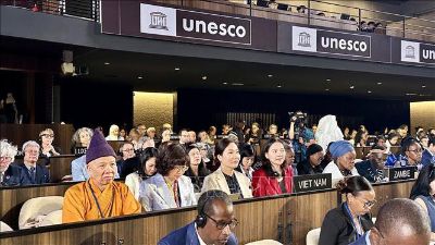 Pháp: Hoà thượng Thích Thanh Quyết dự Khai mạc Kỳ họp lần thứ 47 Ủy ban Di sản Thế giới