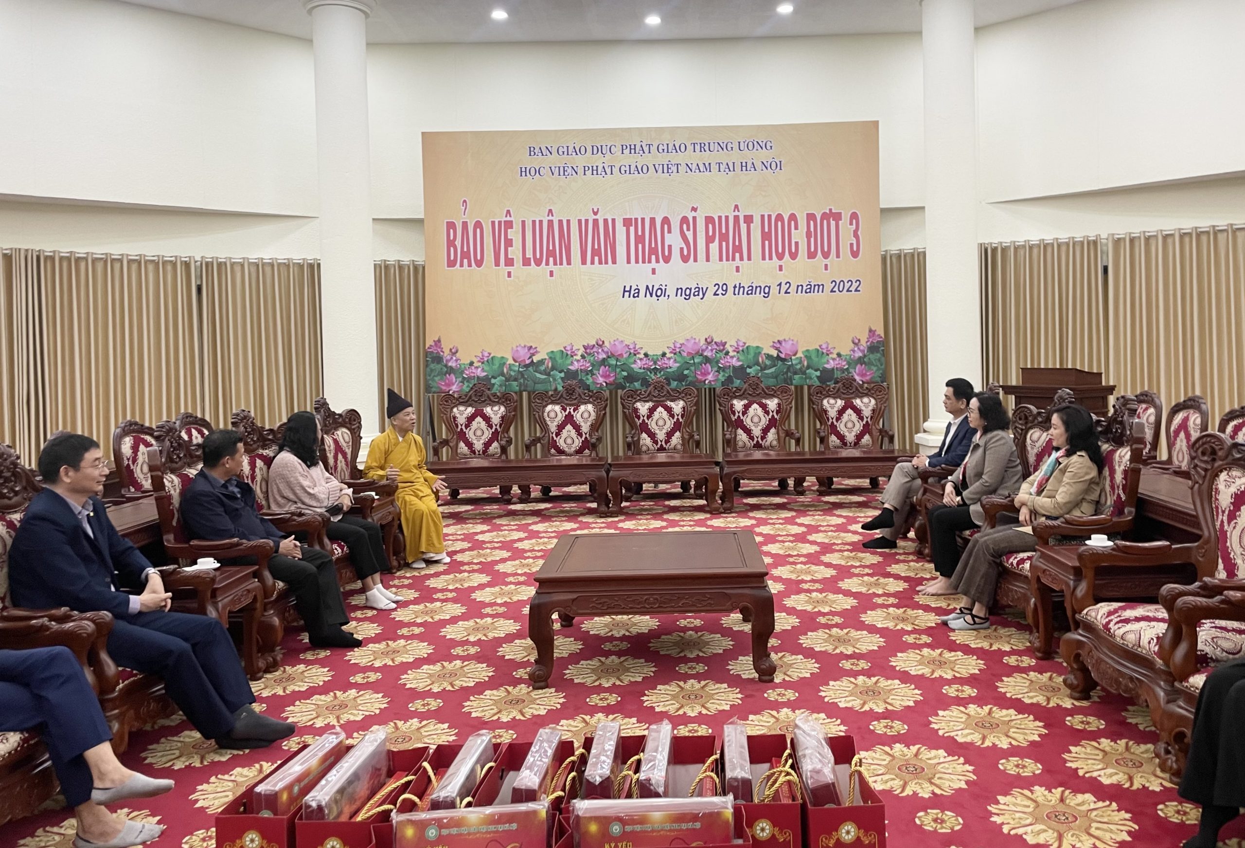 Phái đoàn Hội đồng Dân tộc Quốc hội tới thăm Học viện.