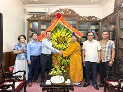 Ban Tôn giáo Chính phủ chúc mừng Hoà thượng Thích Thanh Quyết nhân mùa Vu lan 2025