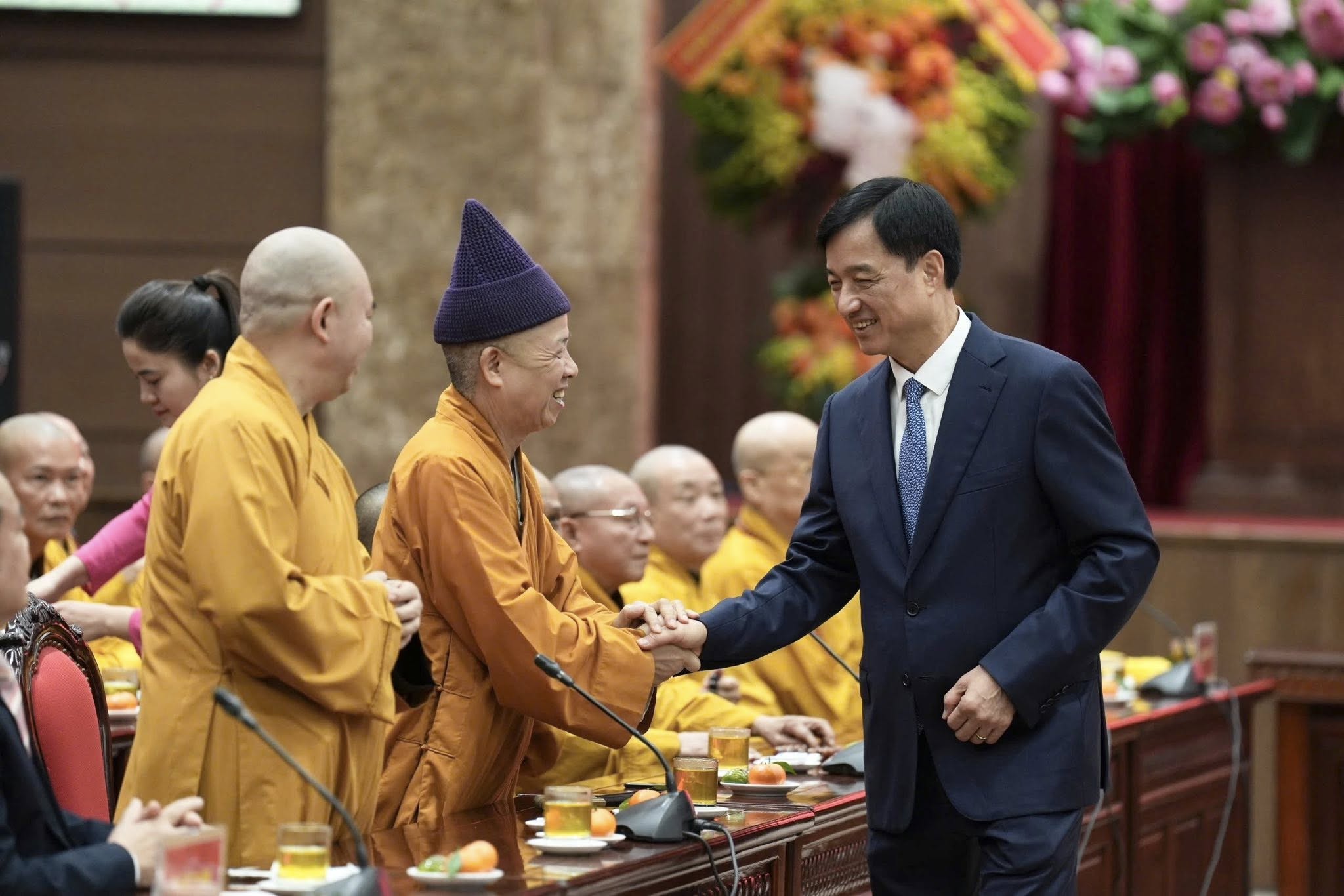 Thành ủy Hà Nội gặp mặt đại diện các tổ chức tôn giáo