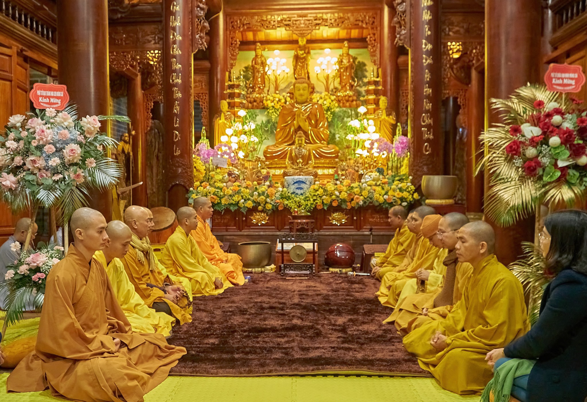 Lễ an vị tượng Phật và chú nguyện rót đồng đúc Đại hồng chung chùa Trúc Lâm Đầm Hà