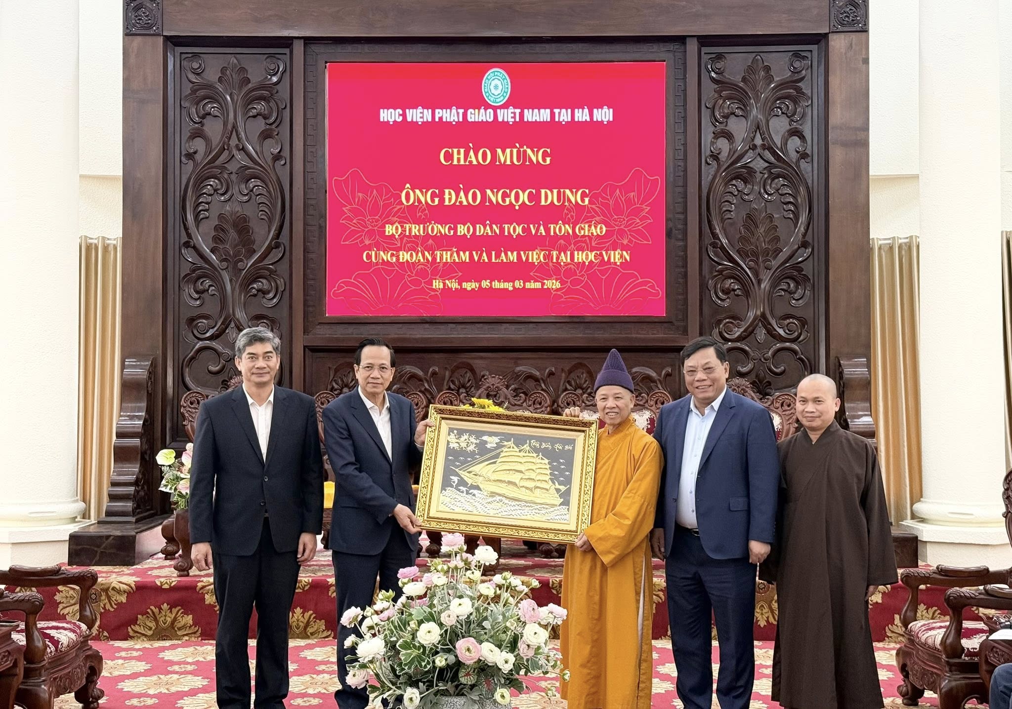 Bộ trưởng Bộ Dân tộc và Tôn giáo thăm và làm việc tại Học viện