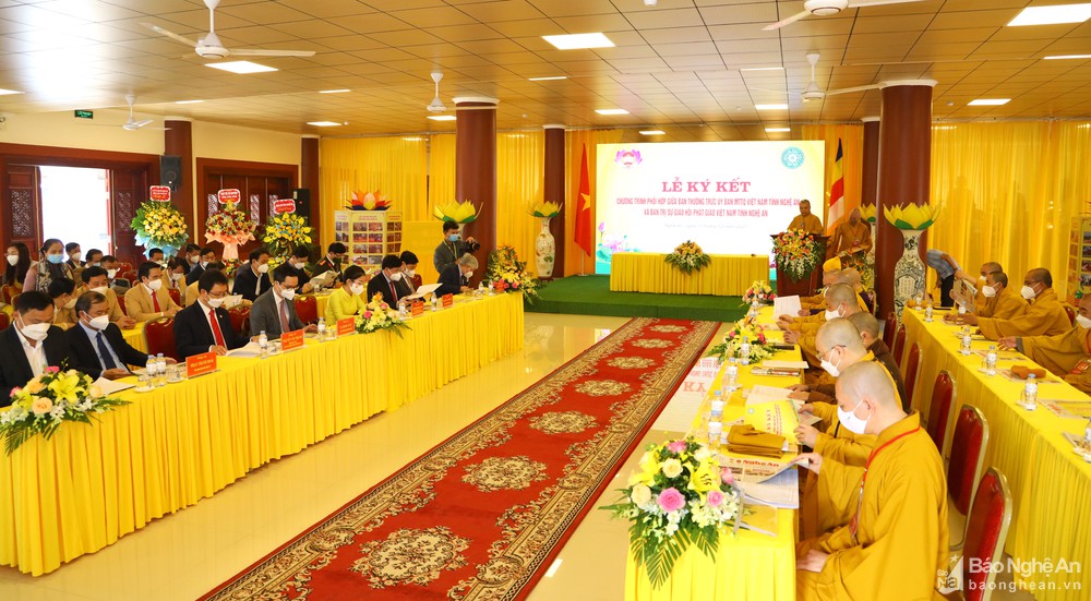 Lễ ký kết giữa Ủy ban TWMTTQ Việt Nam với Ban trị sự GHPG tỉnh Nghệ An