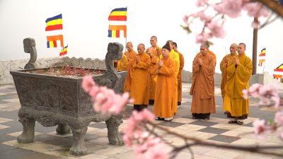 Lễ đón giao thừa trên đỉnh non thiêng Yên Tử