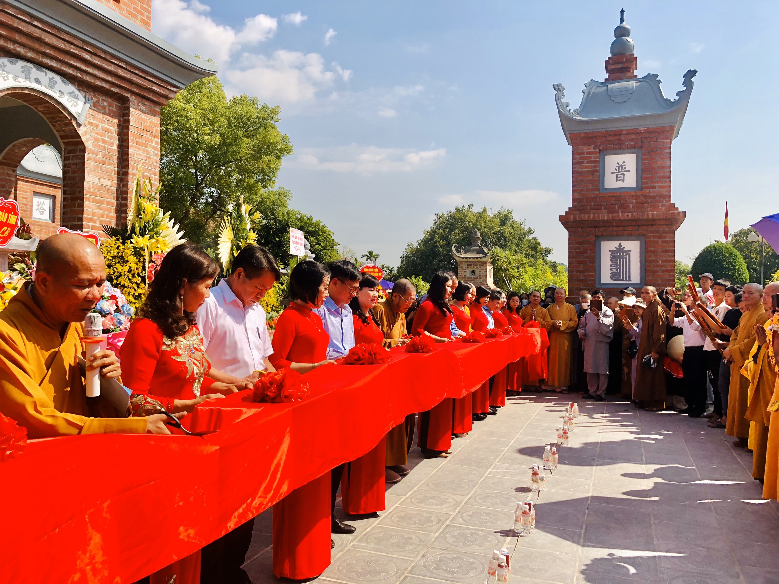 Quảng Ninh: Khánh thành bảo tháp Phật hoàng Trần Nhân Tông – Chùa Cảnh Huống