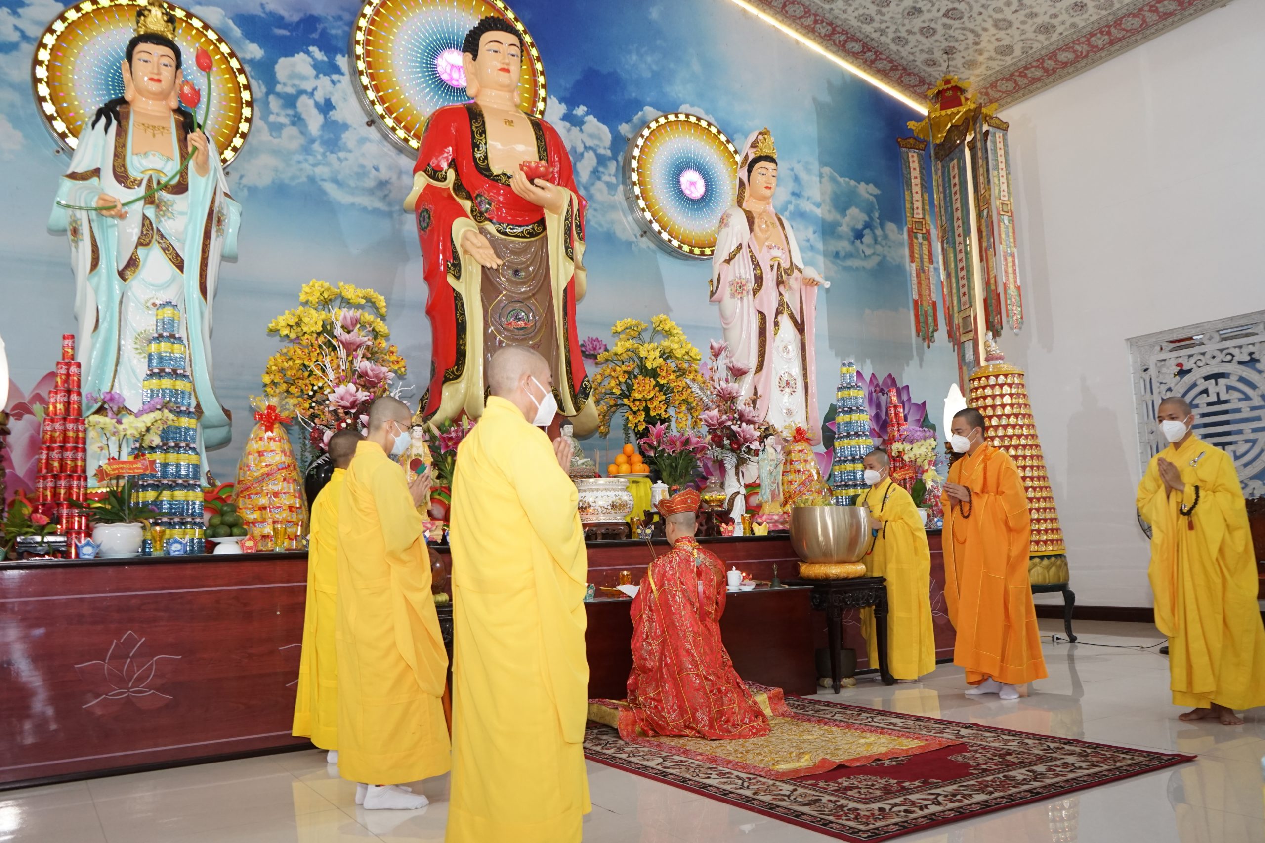 Đà Nẵng: Chùa Bà Đa tổ chức Pháp hội Dược sư – Thắp nến cầu an đầu năm mới