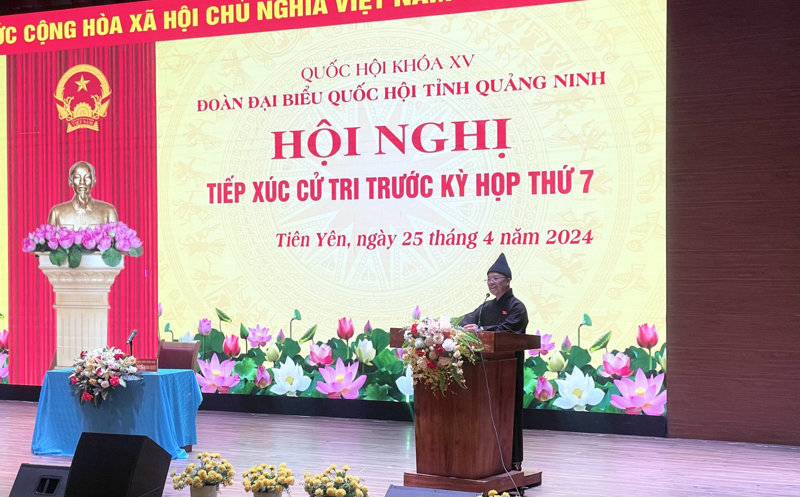 Hoà thượng Thích Thanh Quyết tiếp xúc cử tri huyện Tiên Yên trước kỳ họp thứ 7
