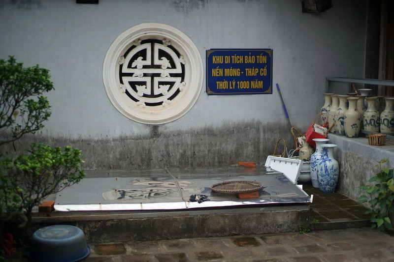 Tàn tích tòa tháp khổng lồ trong lòng đất chùa Phật Tích