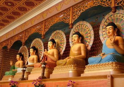 Tương quan giữa Trung đạo và Duyên khởi