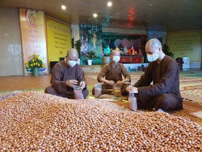 Cùng san sẻ yêu thương với Sài Gòn mùa dịch