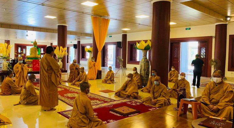 Nhiều Ban trị sự tác pháp an cư