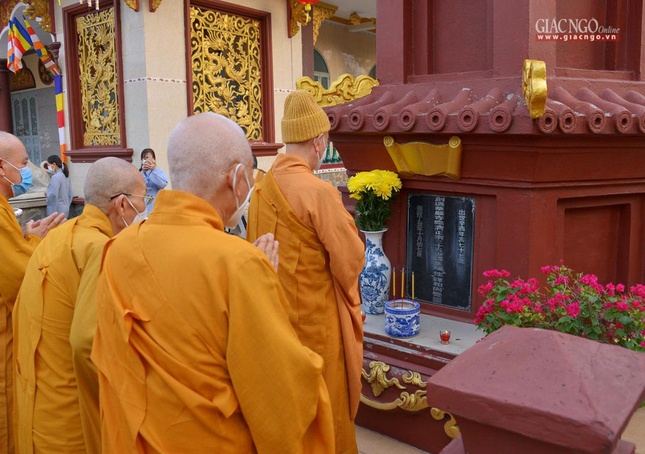 Trưởng lão Hòa thượng Quyền Pháp chủ tảo tháp Tổ sư, tưởng niệm Đại lão Hòa thượng Thích Trí Tịnh ảnh 1