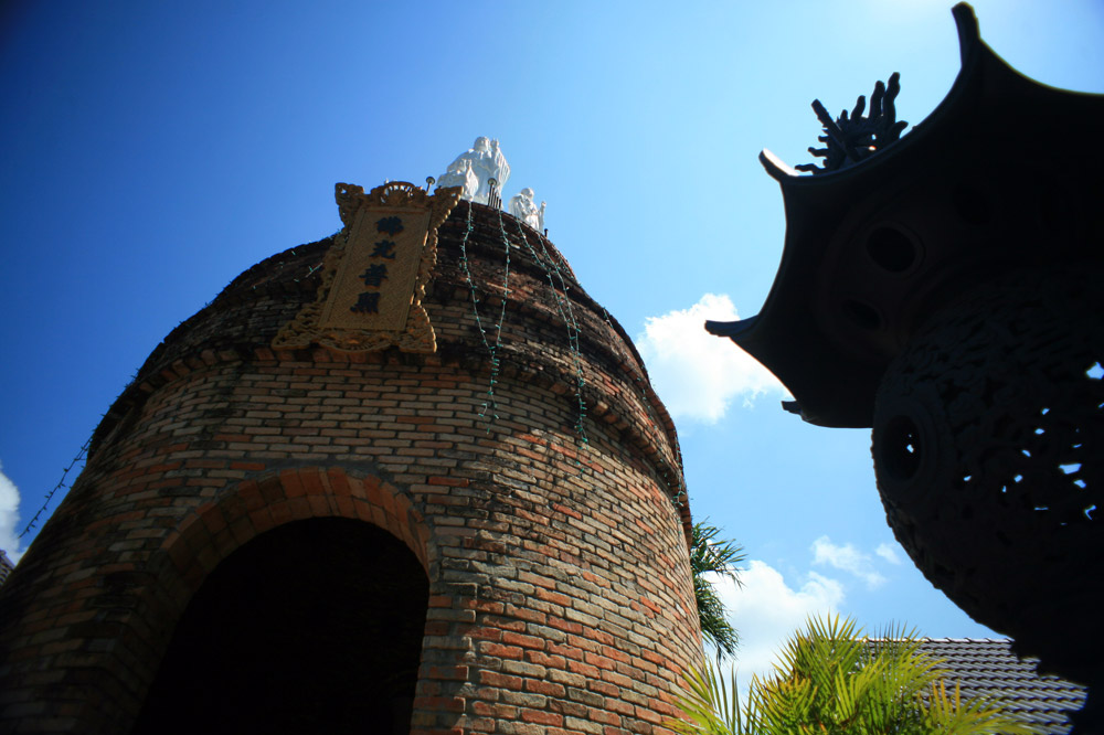 Độc đáo ngôi chùa ‘lò gạch bỏ hoang’ ở Kiên Giang