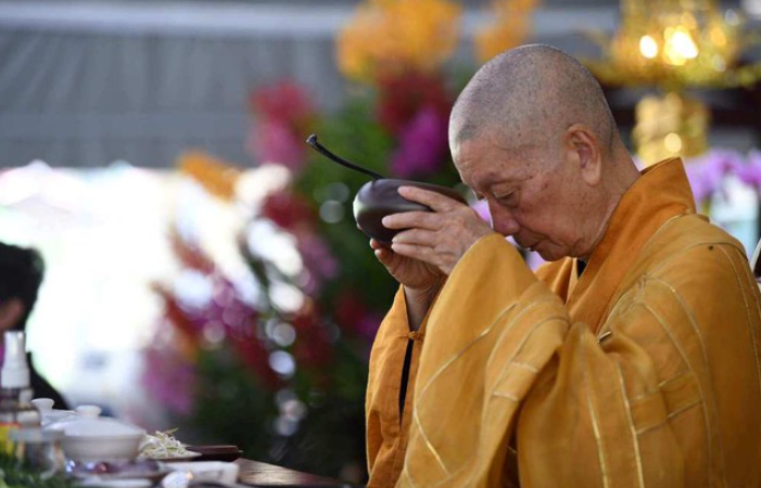 Tu là chuyển nghiệp