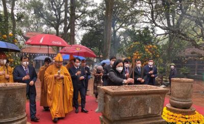 Dâng hương tưởng niệm Đệ Tam Tổ Trúc Lâm – Huyền Quang tôn giả