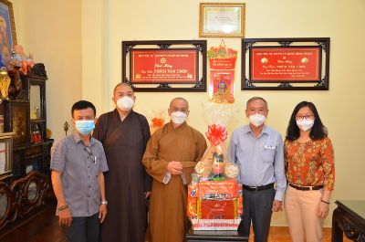 Ban Dân vận Thành ủy TP.HCM chúc Tết Ban Trị sự Phật giáo quận Bình Thạnh
