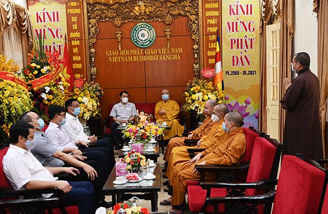 Lãnh đạo Bộ Công an, Công an TP Hà Nội chúc mừng Phật đản TƯ Giáo hội