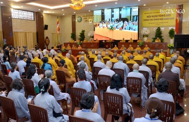 Hội nghị tổng kết của Ban Giáo dục Phật giáo TP.HCM diễn ra tại hội trường Việt Nam Quốc tự