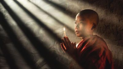 Niệm Phật không phải để cầu phước báo giàu sang