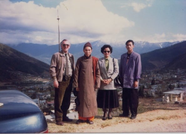 Vào đời bằng hạnh nguyện Bồ tát, Hòa thượng đã tham gia tích cực các công tác từ thiện xã hội để đem lại an lạc, hạnh phúc cho nhân sinh.