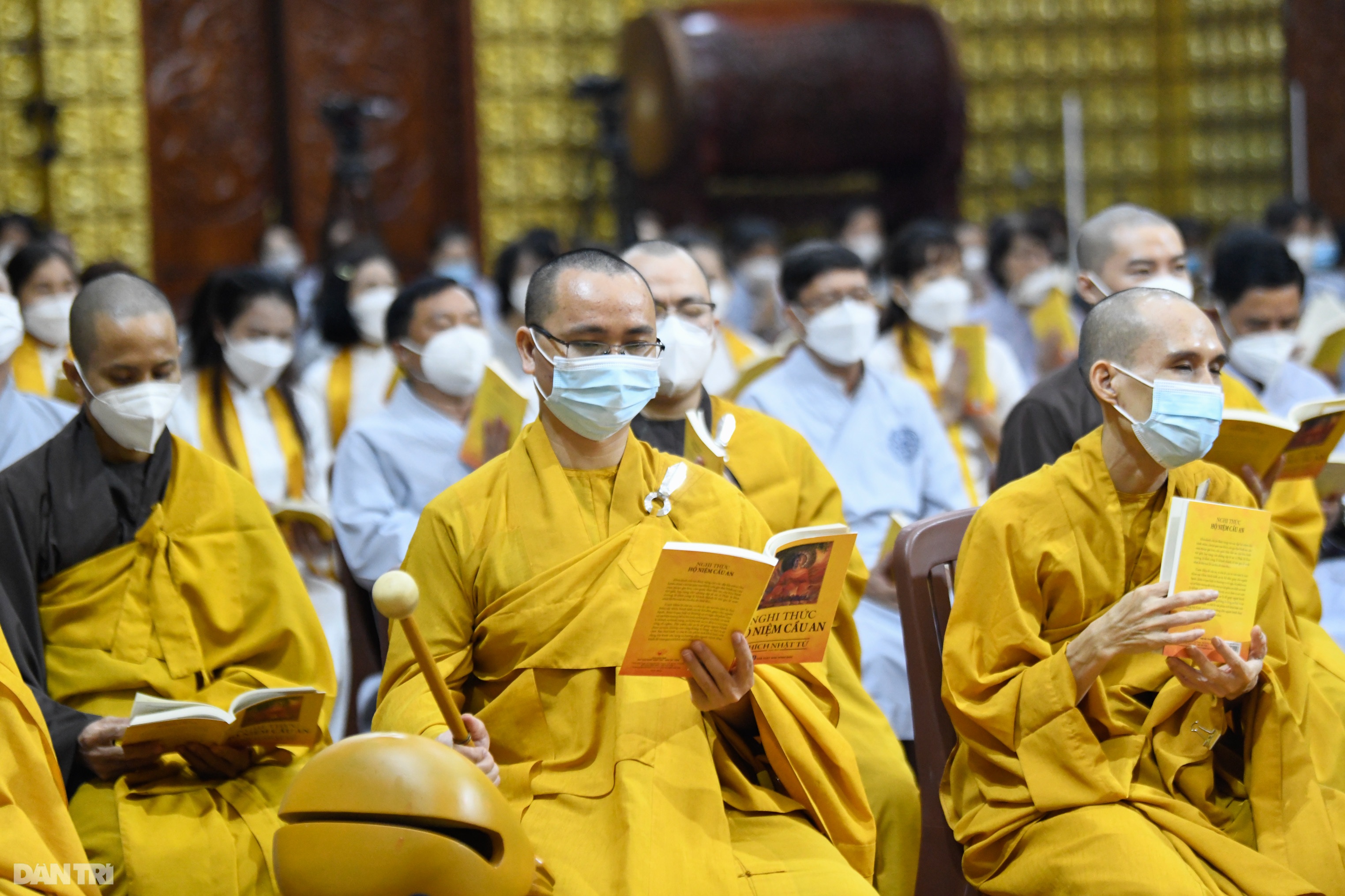 Tăng ni, phật tử TPHCM tưởng niệm Thiền sư Thích Nhất Hạnh - 8