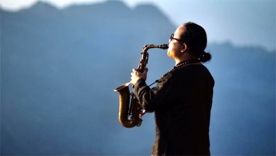Nghệ sĩ saxophone Trần Mạnh Tuấn: “Nhờ có đạo Phật tôi hiểu rằng cuộc sống cần có sự sẻ chia”