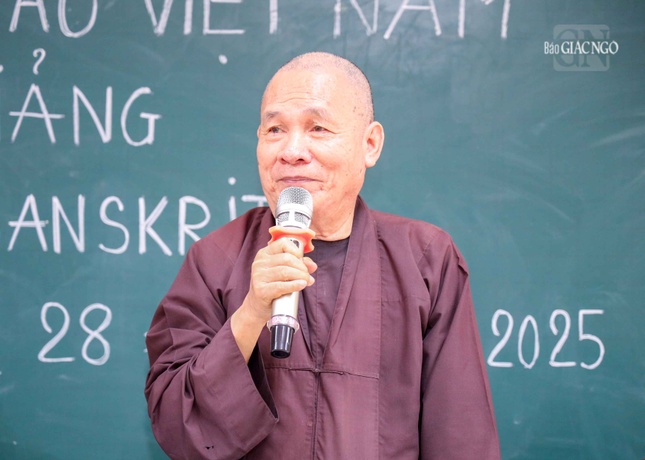 Hòa thượng Thích Nguyên Giác phát biểu mở đầu